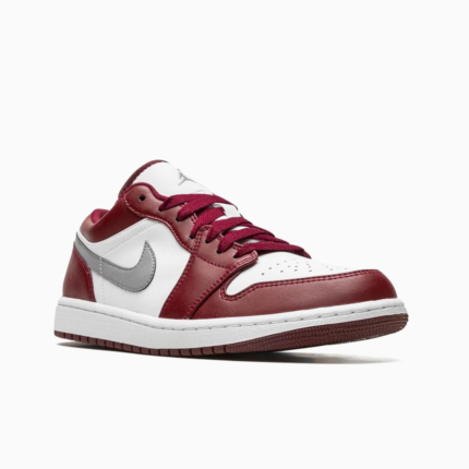 Air Jordan 1 Low Bordeaux Sneakers